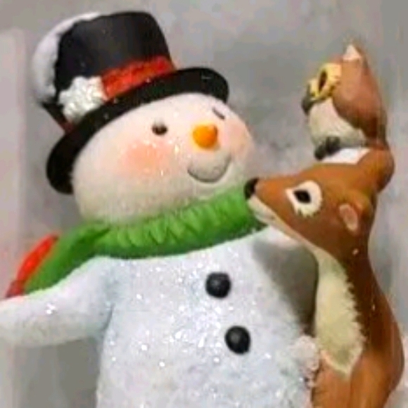 2012 Hallmark Keepsake Ornament Club Who-o-o Doesn't Like Snow Globe Ornament - Picture 3 of 3